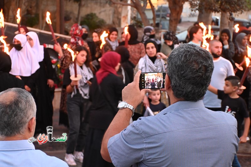 كفرقاسم- فيديو: مسيرة المشاعل السنوية - صمت اللسان فعزفت الاذن  فنطق القلب وذرفت العين - وعادل عامر  لهذه المسيرة قدسية خاصة ... وادعو الجميع للمشاركة غدا في احياء الذكرى ال65